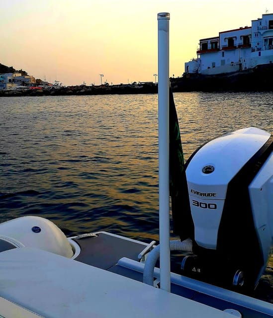 Tour of Procida in 8m Dinghy From Naples by Napolipass.Com - Itinerary Highlights