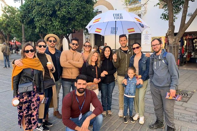 Tour of the Barrio De Santa Cruz and the Jewish Quarter - Exploring Hidden Alleyways and Streets