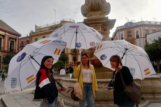 Tour of the Barrio De Santa Cruz and the Jewish Quarter - Iconic Landmarks in the Jewish Quarter