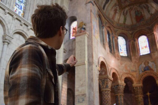 Tour of the Catholic Churches of Poitiers - Directions