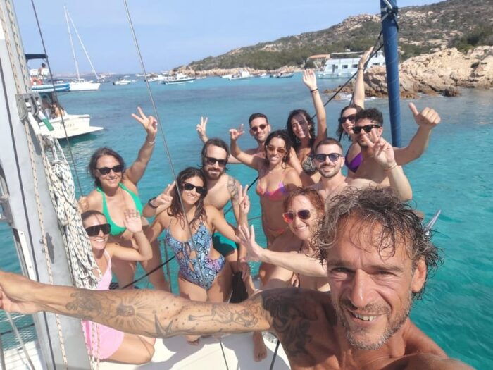 Tour of the Islands of the Archipelago With Lunch and Drinks - Pricing and Reservation Details
