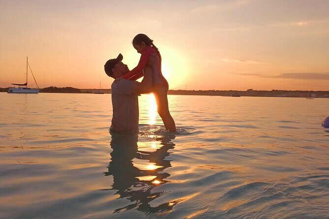 Tour of the Lagoon of Bacalar on pontoon -Collective- - The Value Proposition