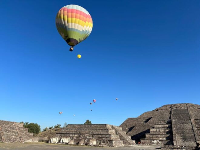 Tour of the Majestic City: From Teotihuacan MX - Sampling Local Artisanal Drinks