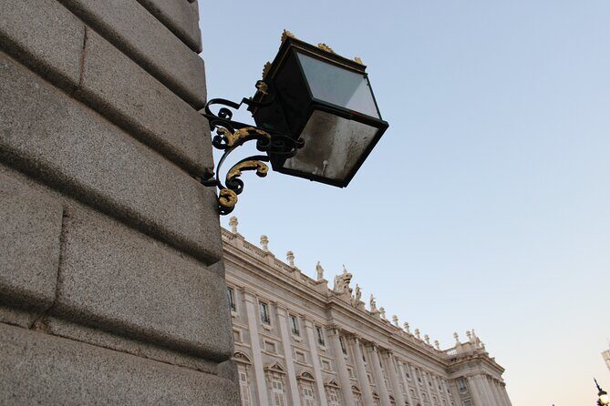 Tour of the Royal Palace of Madrid with tickets and without queue - FAQs