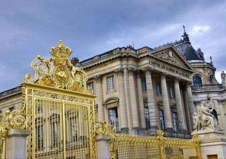 Tour Of Versailles Palace & Gardens With Legendary Sun King - Guided Experience and Languages