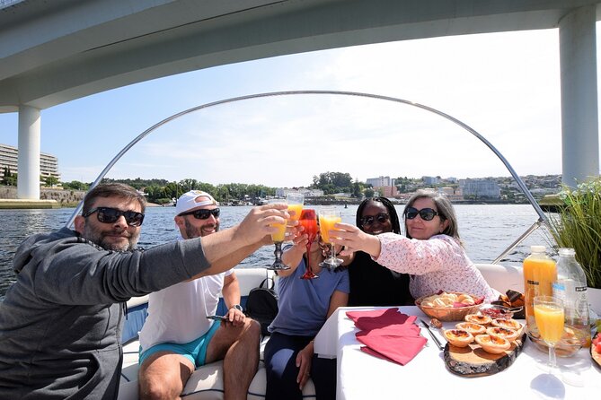 Tour on a Private Yacht in the Douro With Lunch on Board - Tour Highlights