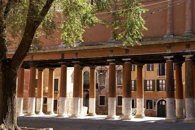 Tour on the Trails of Commissario Brunetti in Venice - Tour Highlights