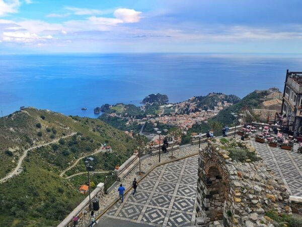Tour One Day to Isola Bella Taormina and Castelmola - Tips for Your Visit