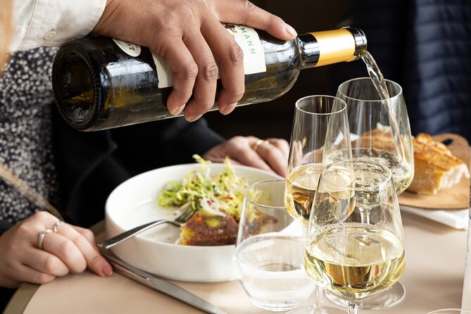 Tour & Parisian Lunch on the Eiffel Tower - Meeting and Pickup