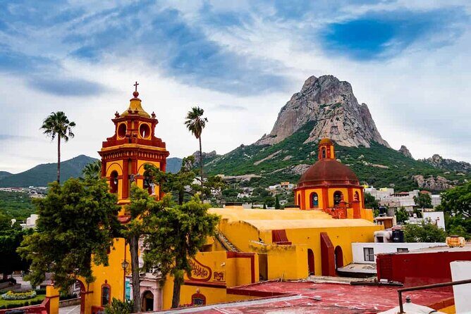 Tour Peña DE Bernal Queretero - Exploring the Peña de Bernal Tour