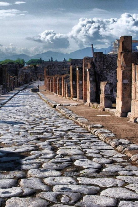 Tour Pompei Wine Testing - Exploring Pompeii