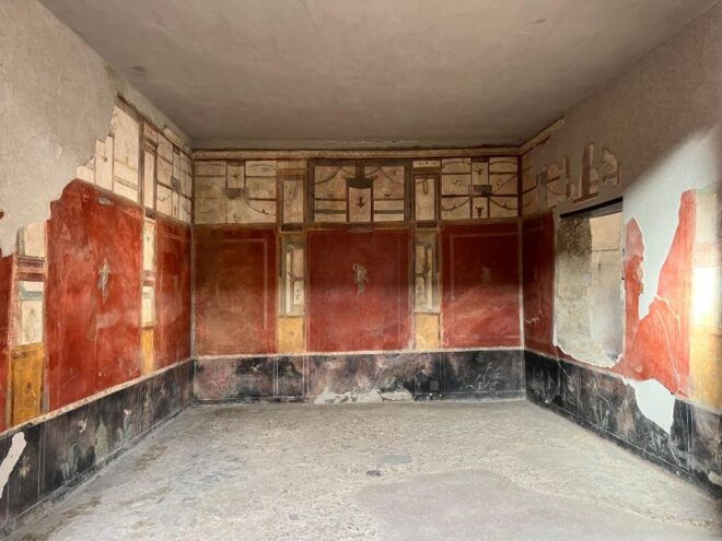 Tour Pompeii and Vesuvius - Booking Information