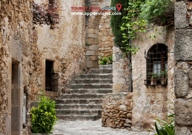 Tour Private Girona & Kayaking in LEscala - Good To Know