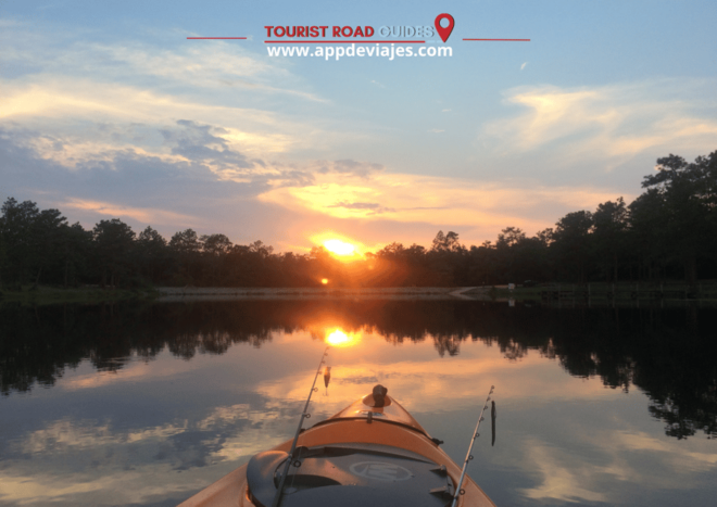 Tour Private Girona & Kayaking in LEscala - Cultural Exploration in Girona