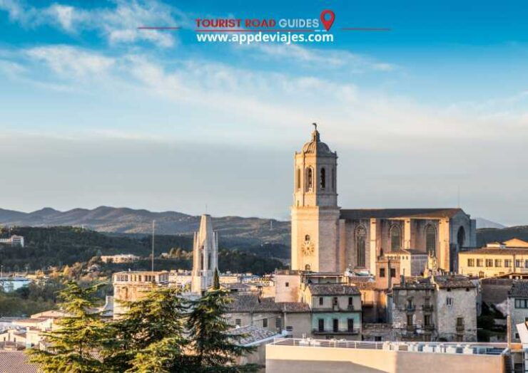 Tour Private Girona, Lunch Typical Masia & Montserrat - Good To Know
