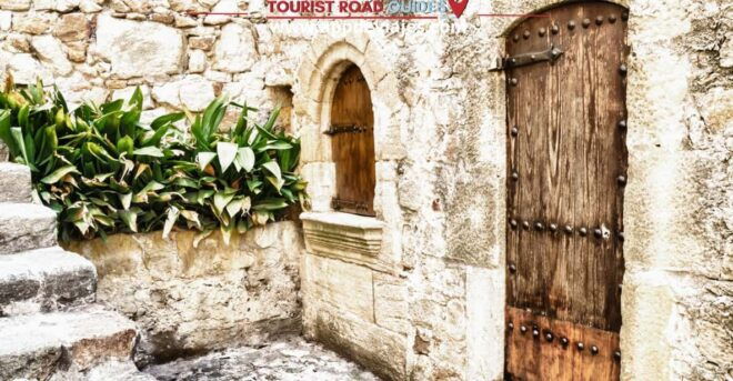 Tour Private Medieval Villages & Dinner at Sea - Inclusions and Exclusions