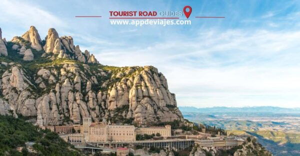 Tour Private Monserrat, Castle and Salt - Important Notes