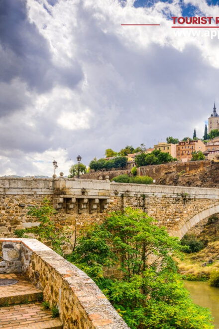 Tour Private Wine Tasting, Tapas Route & Toledo - Return to Madrid