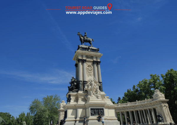 Tour Retiro Park - Madrid Self-Guided Tour App - La Rosaleda
