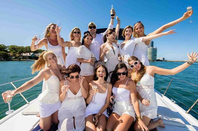 Tour Sail Dubai on the 100 Ft Luxury Yacht - Itinerary and Highlights of the Tour