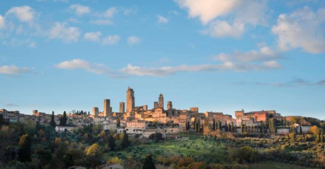 Tour San Gimignano-Monteriggioni: the Routes of Tuscan Taste - Poggio Ai Laghi Experience