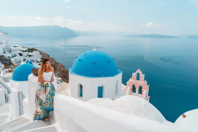 Tour Santorini With a Professional Photographer - Prepare for a Memorable Experience
