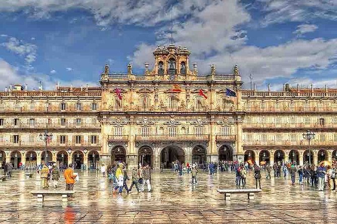 Tour Spain and Portugal (North and Center) 10 Days - Day 1: Arrival and City Tour