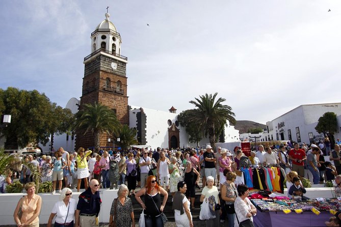 Tour Teguise Market Cesar Manrique Foundation - Tips for Exploring Teguise Market