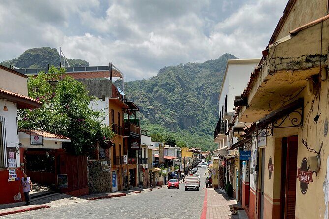 Tour Through Tulas Ruins and Tepotzotlan from Mexico City - FAQs