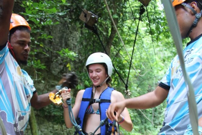 Tour to 7waterfalls in Damajagua With Zip Line and Lunch Included - Waterfall Exploration