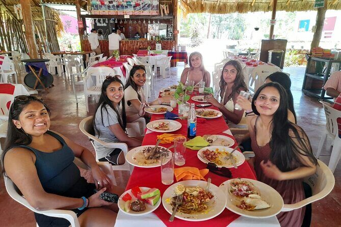 Tour to Chichen Itza-Tickets, food and cenote - The Sum Up