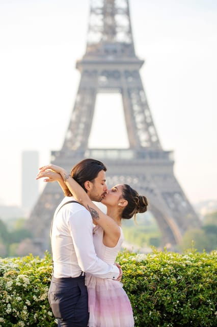Tour to Eiffel and Montmarte Cheese With Wine Tasting - Inclusions of the Package