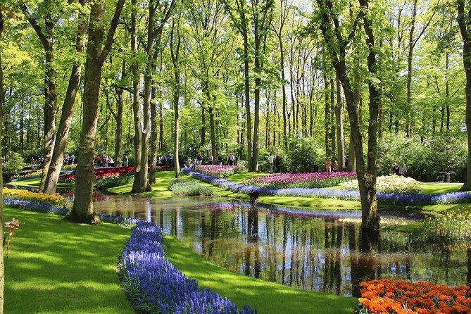 Tour to Giethoorn and Keukenhof Tulip Fields From Amsterdam - Common Questions