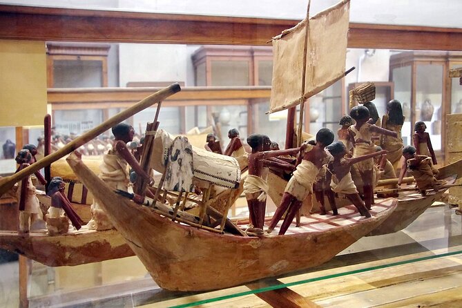 Tour to Giza Pyramids, Egyptian Museum, Bazaar, and Felucca Ride - The Sum Up