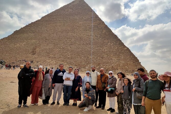 Tour to Giza Pyramids, Valley Temple, Sphinx With Private Guide - Traveler Photos and Reviews