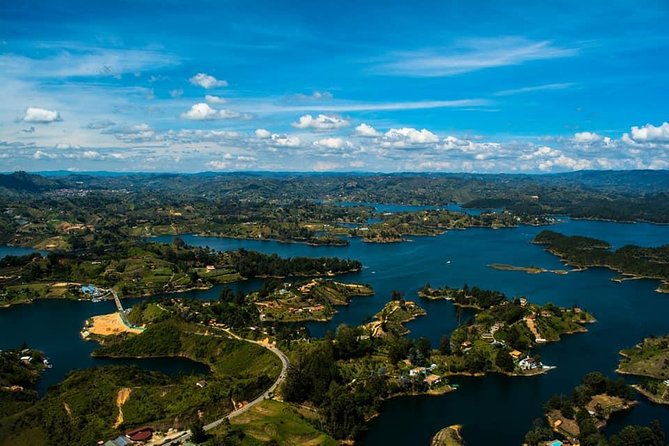 Tour to Guatapé Rumbero Boat Access to the Stone - Traveler Experience Highlights