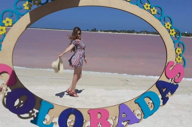 Tour to Las Coloradas With Photo Session - Customer Support