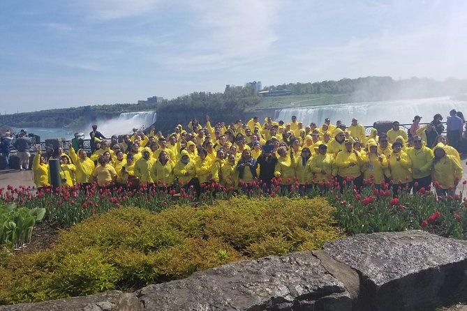 Tour to Niagara Falls With Cruise - Tour Information and Pricing