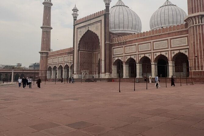 Tour to Old Delhi with Guide and Pickup - Good To Know