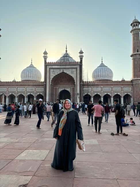 Tour to old delhi with guide and transfer - What to Expect from the Tour