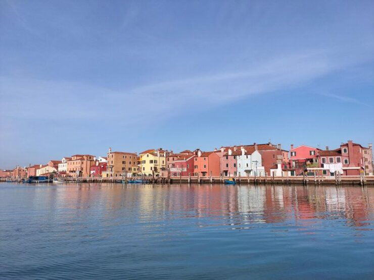 Tour to Pellestrina in a Typical Lagoon Boat From Chioggia - Language Options and Group Size