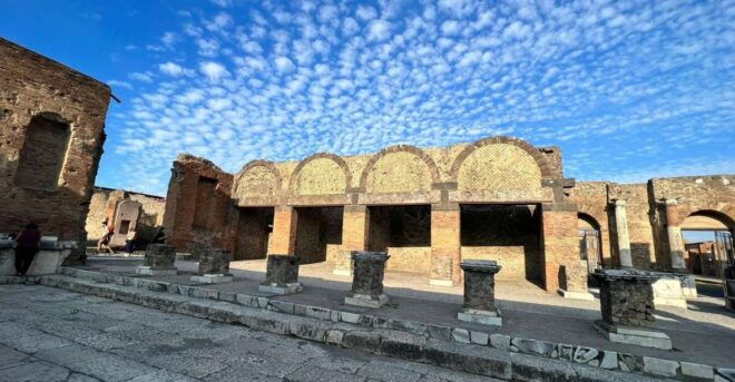 Tour to Pompeii, Wine Tasting at the Cellars From Positano - Itinerary