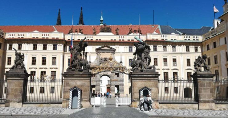 Tour to Prague Castle With Tickets Included - Booking Details for Prague Castle Tour