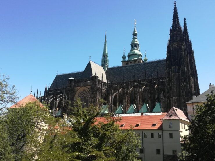 Tour to Prague Castle With Tickets Included - Experience Highlights at Prague Castle