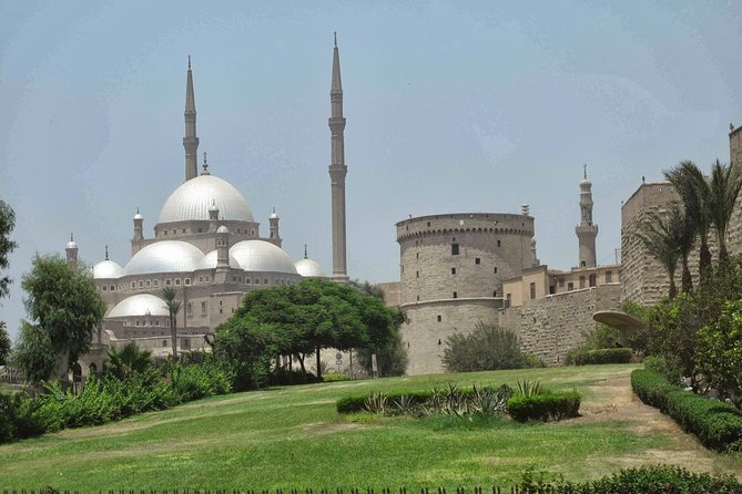 Tour to Pyramids , The Egyptian Museum & Citadel - Accessibility Information