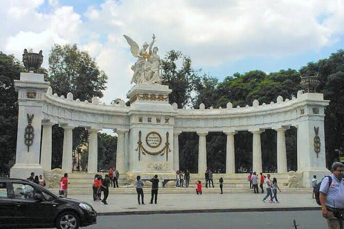 Tour to Teotihuacan by Panoramic Bus with Food Option - FAQs