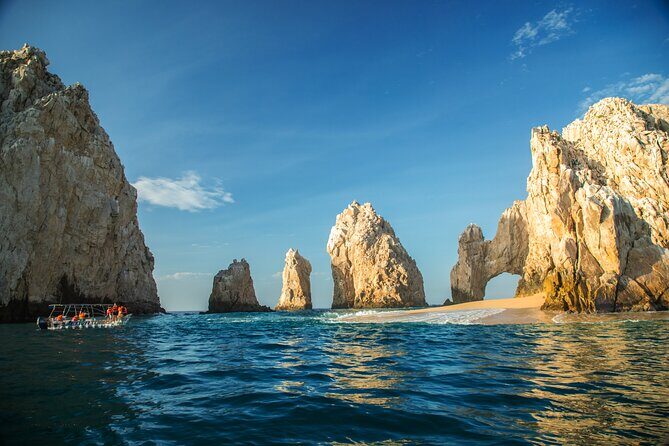 Tour to the Arch of Cabo San Lucas in a transparent glass boat - FAQs