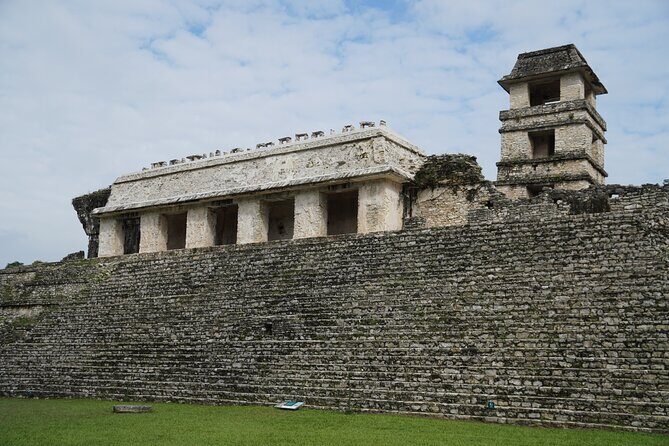 Tour to the Archaeological Zone of Palenque - An In-Depth Look at the Palenque Tour Experience