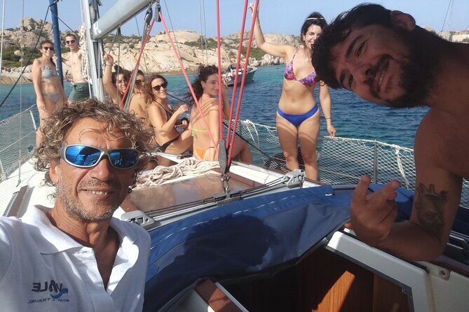 Tour to the islands of the La Maddalena Archipelago by sailing boat - The Boat, Equipment, and Facilities