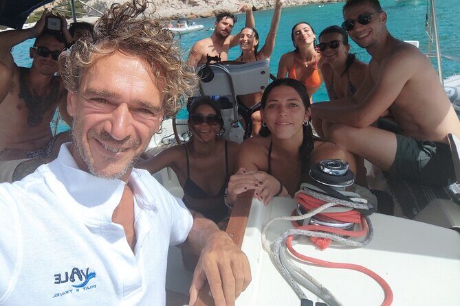 Tour to the islands of the La Maddalena Archipelago by sailing boat - The Sum Up